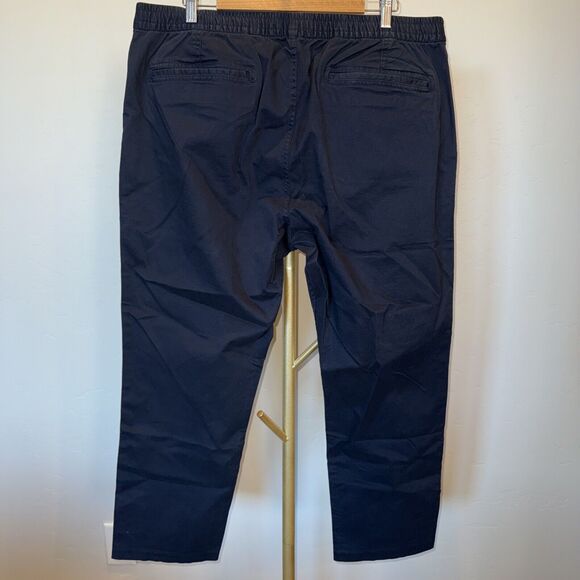 🎈Amazon Men's Tapered Fit Elasticated Waist Chino Pant, Navy, XL 28” Inseam, New - Picture 4 of 10